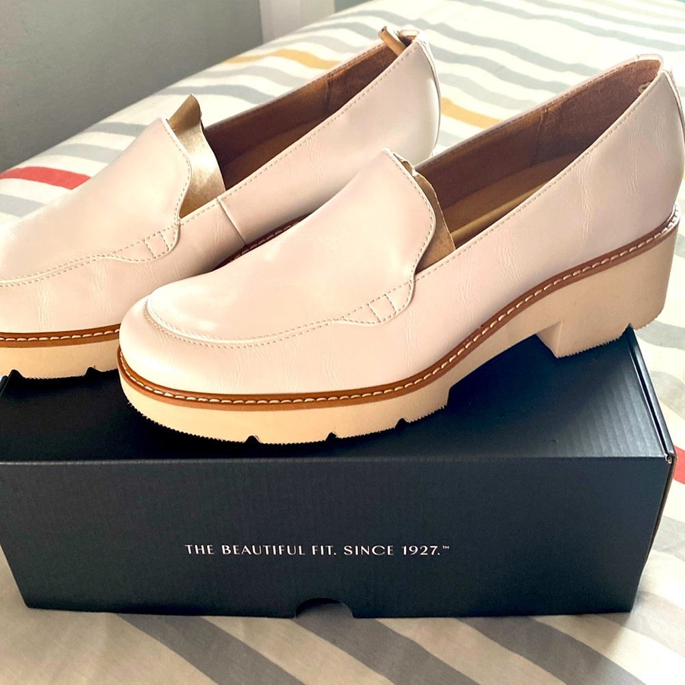 Comfort naturalizer and beautiful.